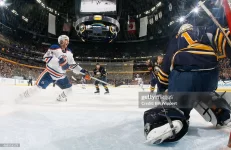 enroth-vs-edmonton-2014-season_orig.webp
