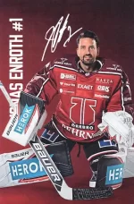 o-hk-shl-oversized-team-issue-photo-card-copy_orig.webp