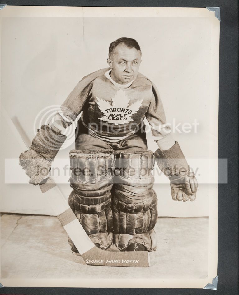old_goalie_0021.jpg
