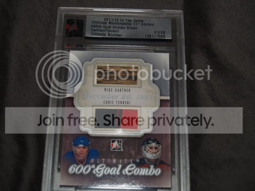 hockeystuff2012030.jpg